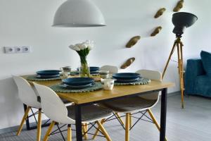 BESKID APARTMENTS nowoczesne, stylowe apartamenty z parkingiem by ReApartments, Bielsko Biala