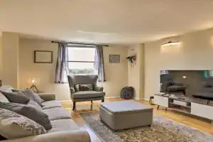 Convenient Condo Less Than 4 Mi to Beach! Apartments, Clearwater