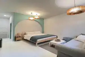 Warm White House, Hua Hin
