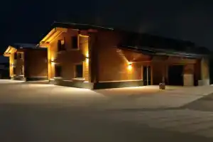 Chalet Momage dichtbij Skiliften, Skiverhuur en Bikepark!, Winterberg