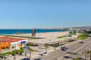 Oceanview Apartment with Stunning City View, Tangier