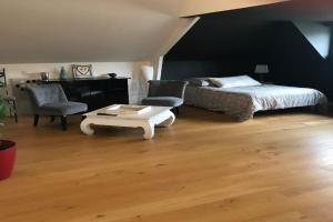 Vaste Chambre Privée proche du Centre de Mini-hotel, Rennes