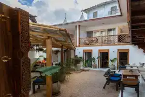 Sharazad Wonders Boutique Hotel, Bububu