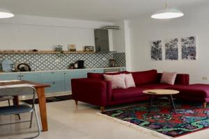 Lovely 2 bedroom condo with free parking, Vlore