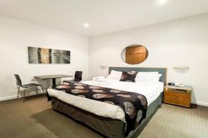 Studio410 /247 gouger st Ex hotel Rm at City, Adelaide