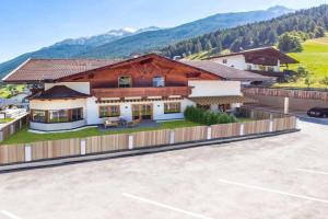 Scenic Apartment in Top Location, Neustift