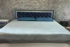 Studiya s dizaynerskim remontom v elitnom dome Apartments, Pavlodar