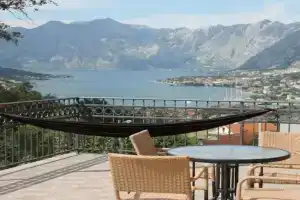 3-Bedroom Apartment With Panoramic Bay Views, Kotor