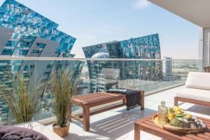 Frank Porter - Vera Residence Apartments, Dubai
