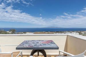 UtopOia Apartment, Oia