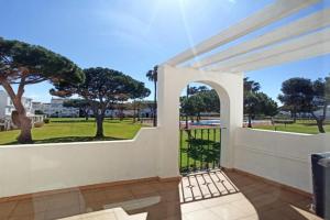 BONITO APARTAMENTO UN DORMITORIO 1ª LINEA DE PLAYA, Isla de Canela