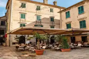 Cozy 2 Bedroom Apartment in Antique Bizanti Palace, Kotor