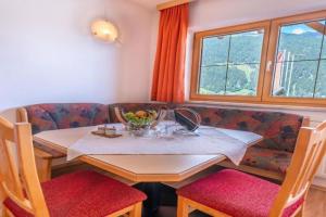 Apartment near Stubai Glacier, Neustift
