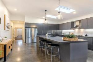 Dianas Place Guest house, Warrnambool