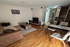 SAD Apartman, Nis