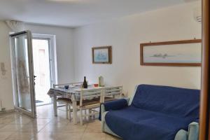 ROSE DE MAR - Grazioso appartamento con posto auto Apartments, Grado