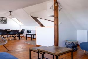 Grand appartement spacieux sur les toits de Apartments, Bayeux