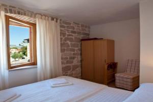 Rotondo Apartments, Kastel Stari