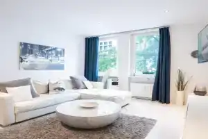 Komplette 2 Zimmer Wohnung Zentral neben Oktoberfest Apartments, Munchen