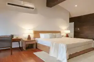 Studio 474, Colombo
