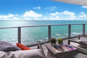 Ocean Front State Of The Art Guest house, Hollywood