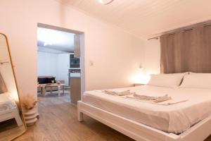Eden - A Night near Athens Int Arpt Apartments, Spata