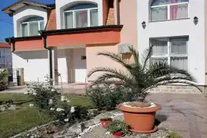 Lucky 2 Guest house, Pavel Banya