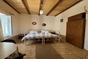 Elizabeth's Rooms, Kutaisi