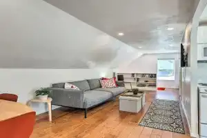 2 Mi to Downtown Chic Apartment!, Denver