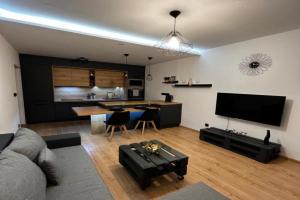 Spaní na paletách kousek od centra Hradce Králové Apartments, Hradec Kralove