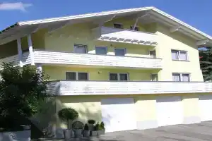 Haus Sonnenblick Apartments, Lam