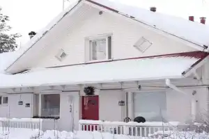 Moonlight House Large holiday villa with sauna and free parking, Rovaniemi