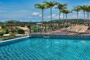 KATA BEACH OZONE Superb Fully Equipped studio kitchen washing machine aircon, Kata