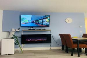 Romantic 1-Bedroom Serviced Apartment Kitchen & AC 143, Canmore