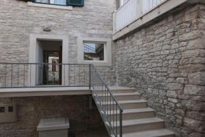 Apartments Sonja, Pucisca