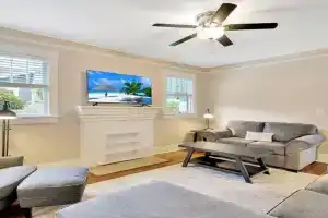 Bayshore Beauty Stylish 3BR SOHO Bungalow near Hyde Park Guest house, Tampa