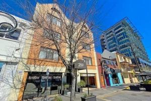 Studio 312 city ex hotel ensuite room with parking, Adelaide