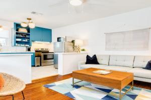 Soleil House - Unit D, Galveston