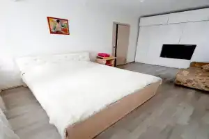 Bekturova 17 Apartments, Pavlodar