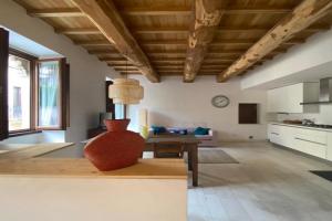 Sotto le Bifore Apartments, L'Aquila