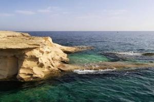 Lovely 3-bedroom apartment in, Gozo!, Marsalforn