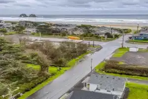 Saltair Creek Cottage - Meredith Lodging, Rockaway Beach