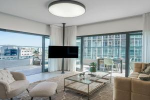Sublime Duplex Penthouse 2BR - Vue Mer, Tel Aviv