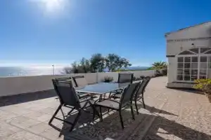 Lets in the Sun - Casita Lighthouse, Fuengirola
