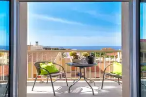 Tudor Flat sea view with WiFi unlimited, next to the sea Apartments, Alghero