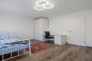 up to 3 private rooms with 2 bathrooms, Hannover