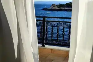 atoll 'Paris-Alexandre' Apartments, Gythio