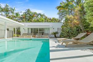 Peaceful & Stylish Retreat, Guest house, Noosa Heads