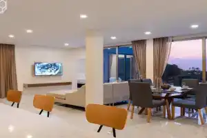 The tree seaview and quiet surrounded by trees 75smetre Apartments, Bang Tao