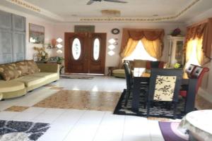 Love homestay CT, Kangar